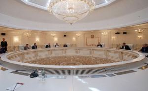 В Луганске заявили, что дистанционный формат переговоров «гораздо приятнее с точки зрения их затягивания»