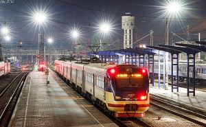 Из-за аварии поезда из Киева на Донбасс серьезно отстают от графика