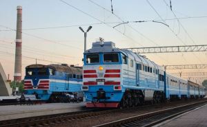 Пассажирский поезд Луганск-Ясиноватая изменит расписание движения с 1 ноября