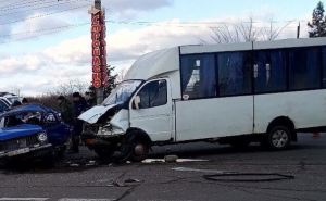 В Луганске осудили водителя маршрутного такси, по чьей вине погибли два человека. ФОТО