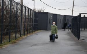 Количество пересекающих КПВВ «Станица Луганская» резко упало, после обострения на линии разграничения