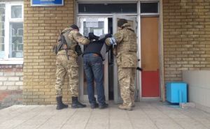 Четверо луганчан были задержаны у КПВВ «Станица Луганская» после проверки мобильных телефонов