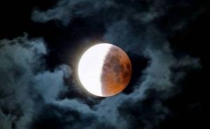 Солнечные и лунные затмения в 2022 году. О чем предупреждают астрологи
