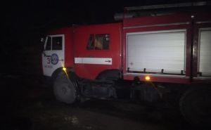 В центре Луганска пожарные эвакуировали 13 человек из горящей многоэтажки