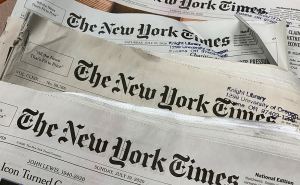 The New York Times рассказали, зачем США раздувает историю про вторжение Путина в Украину