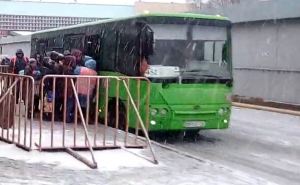 Автобусных рейсов «Луганск — Станица Луганская — Луганск» будет больше. Новый график движения