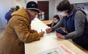 Чтобы выдавать пенсии в Станице Луганской открыли два отделения почты