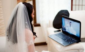 Украинцам разрешили заключать браки через Zoom