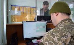 Зеленский рассмотрит вопрос о снятии запрета на выезд военнообязанных из Украины