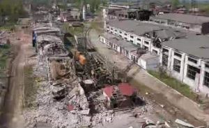 На территории северодонецкого завода «Азот» взорвалась цистерна с химикатами. Есть опасность для людей