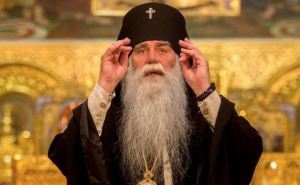 Еще две епархии УПЦ приостановили поминовение митрополита Онуфрия