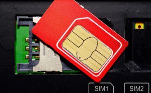 Клиенты Vodafone могут перенести свой номер с SIM на eSIM, даже находясь за границей