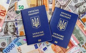 Кому в Украине предлагают самые высокие зарплаты: озвучены суммы