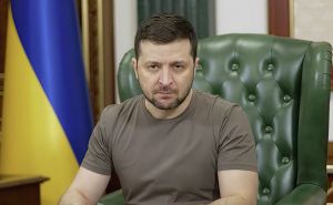Зеленский рассказал, когда снимут запрет на выезд мужчин из Украины
