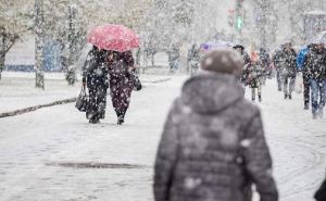 Погода в Украине на 16 декабря: циклон принесет новые осадки и ветрюган