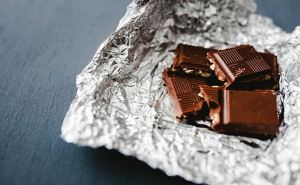 Какой шоколад лучше и полезнее: темный, белый или молочный