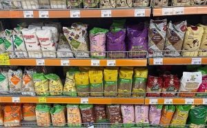 Цены в супермаркетах на продукты 14 января 2023 года: стоимость гречки, муки и соли