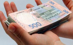 Избранные Украинцы получат выплаты 6600 гривен: как оформить и получить