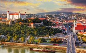 Словакия на год продлила пребывание украинских беженцев