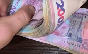 Заплатят почти 7000 грн: украинцы до июля могут оформить дополнительную помощь
