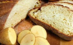 В Украине подорожали картошка, хлеб и подсолнечное масло: цены на продукты в супермаркетах в конце февраля
