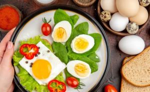 Яйца нужно есть каждый день. Но как лучше, вареными или сырыми?