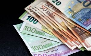 Евро продолжает рост. Курс валют на 28 марта 2023 года