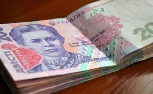 Какие банкноты чаще всего подделывают мошенники в Украине: сколько было извлечено подделок в 2022-м?