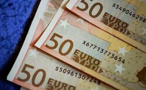 Евро продолжает дорожать: курс валют на 29 марта