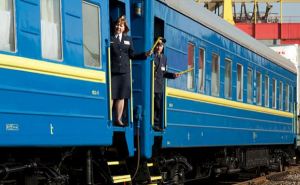 Укрзализныця предоставляет 50% скидки на проезд до конца лета жителям 8 городов