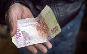 К пенсиям добавят 3500 гривен: кому дадут единоразовую надбавку