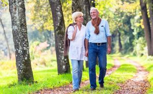 Здоровье на первом месте: Пенсионерам следует наращивать шаги для долголетия