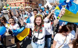 Выплаты украинцам в Польше: кто может получить до 1000 злотых