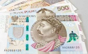 Украинские банки переходят на злотые: выдают кредиты в польской валюте