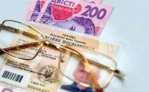 Серьезное увеличение: в августе украинцы получат новые пенсии