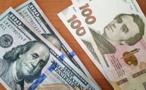 Курс доллара и инфляция: что ждет украинцев в следующие 12 месяцев — банкиры озвучили прогноз