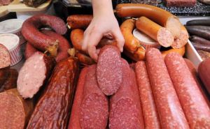 Никаких денег не хватит: новые ценники на колбасу и сало заставят украинцев сесть на диету