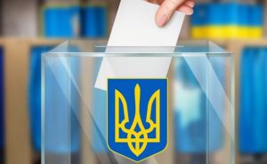 Украинцы считают пора проводить перевыборы: кого хотят сменить этой осенью