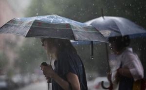 В нескольких областях ожидаются грады и шквалы: погода в Украине 12 августа