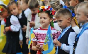 В МОН советуют учителям не перегружать детей. Учебная программа в украинских школах претерпевает изменения