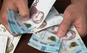 Каждый месяц платят по 10000 гривен: украинцам стала доступна новая помощь