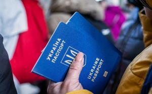 Потеряли паспорт за границей: не стоит паниковать, что нужно сделать украинцам в первую очередь