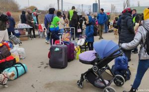 Переселенцам находившимся за границей более 30 дней опять будут платить по 2 000 гривен