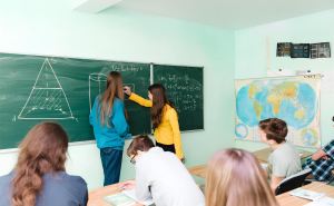 В Украине с 2027 года в школьной программе останется только 7 обязательных предметов.