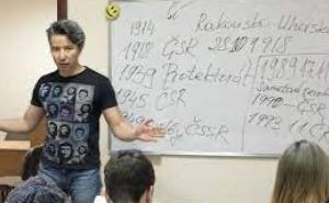 Для украинских учеников-беженцев в Чехии в 2024 году упростят экзамен на «матуриту» в школе
