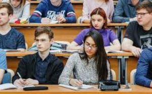 В Чехии украинские студенты остались без стипендии, которую им обещали