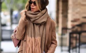 Топ трендовых модных шарфов на зиму: тепло и комфортно