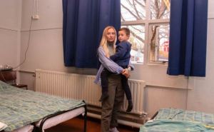 Европейская страна обратилась к украинским беженцам с просьбой выселиться из приютов в арендованное жилье