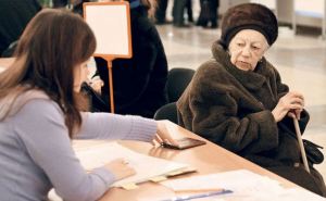 Идентификация пенсионеров-ВПЛ: Кабмин хочет продлить проверку получателей выплат