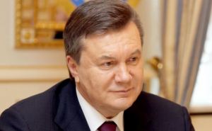 Суд упразднил некоторые санкции против Януковича и его сына: в чем причина
